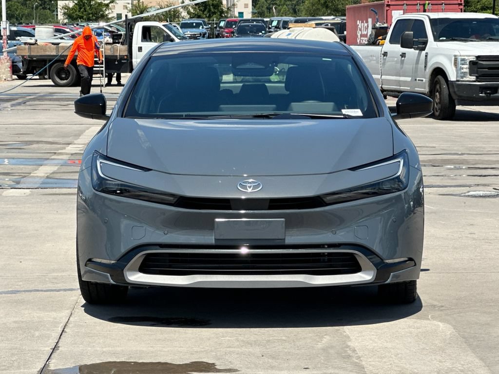 Used 2025 Toyota Prius Limited FWD image 9