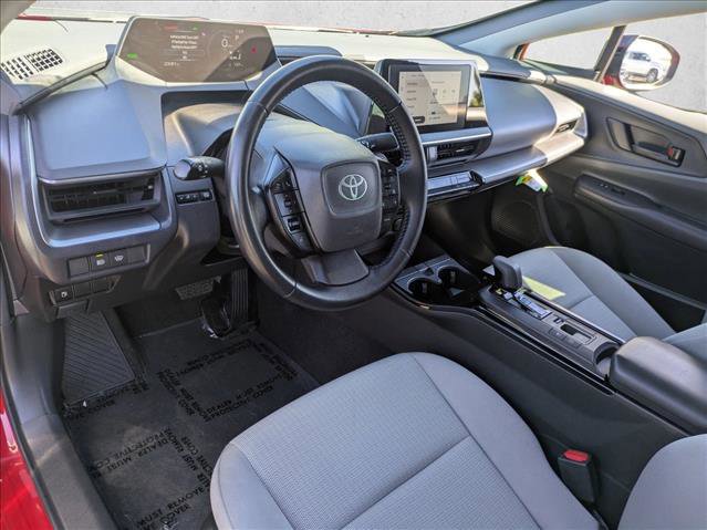 Used 2024 Toyota Prius LE image 9