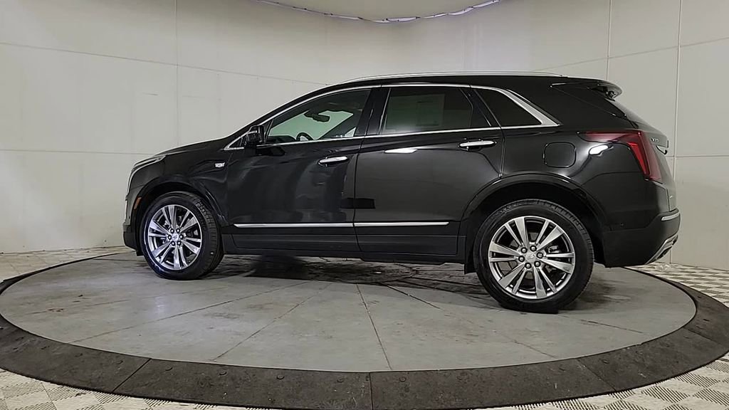 Used 2024 Cadillac XT5 Premium Luxury w/ Platinum Package image 4