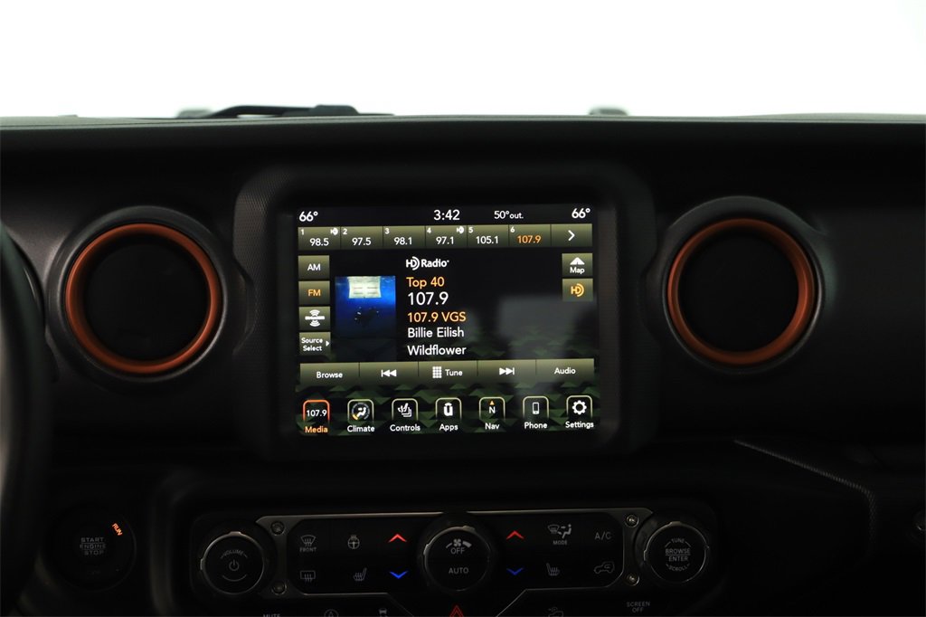 Used 2023 Jeep Gladiator Mojave w/ Cold Weather Group image 19