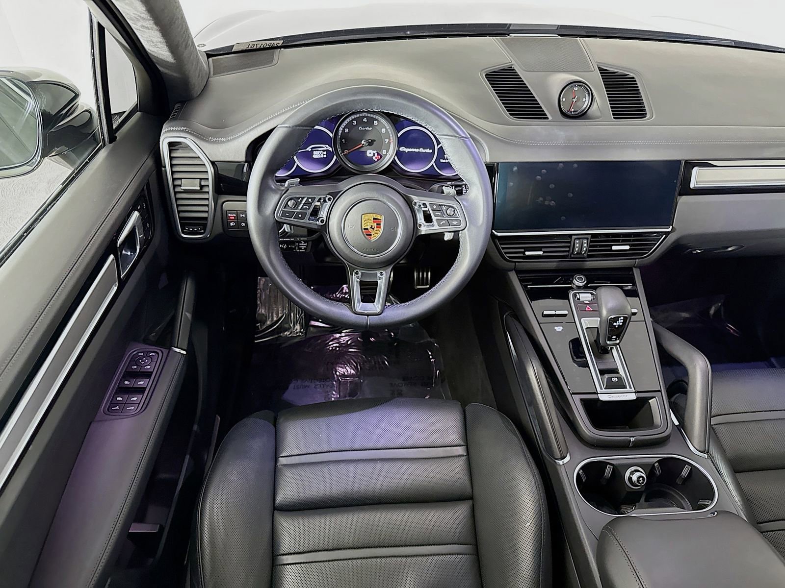 Used 2023 Porsche Cayenne Turbo image 24