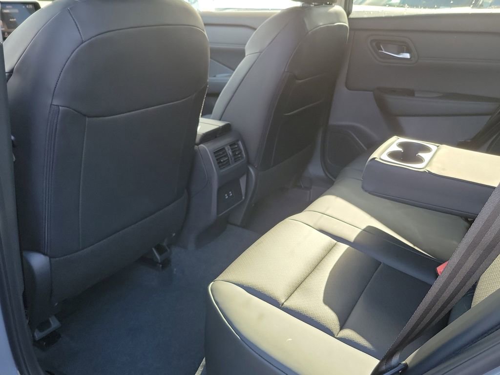 New 2026 Nissan Rogue SV image 17