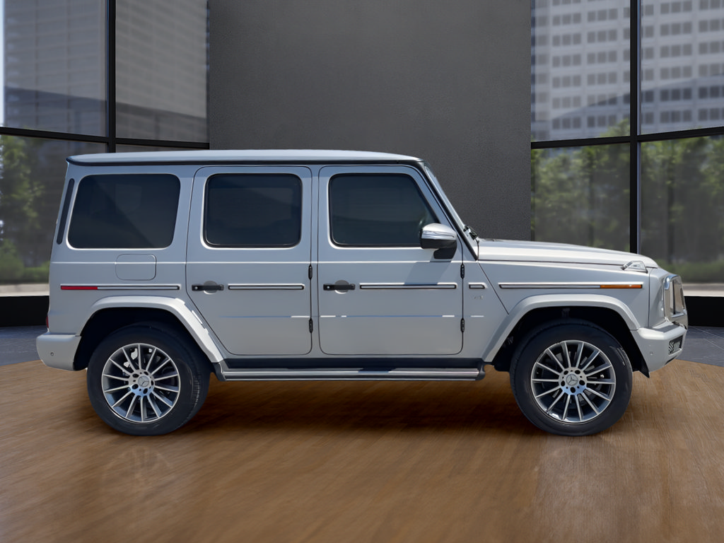 Used 2022 Mercedes-Benz G 550 image 4