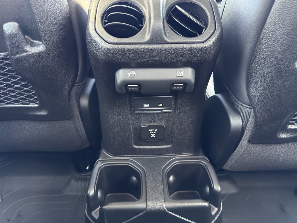 New 2026 Jeep Gladiator Rubicon w/ Technology Group AWD/4WD image 13