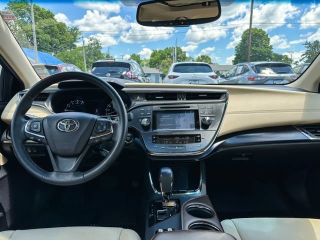 Used 2017 Toyota Avalon XLE Premium w/ All Weather Liner Package FWD image 20