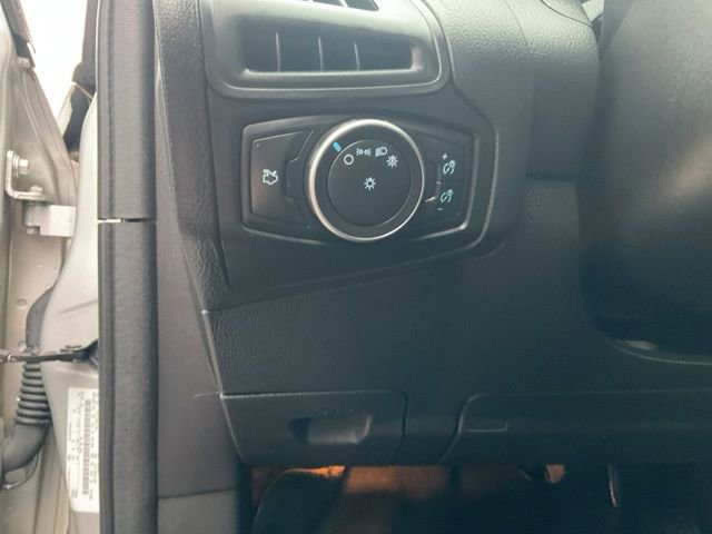Used 2018 Ford Focus SE image 8