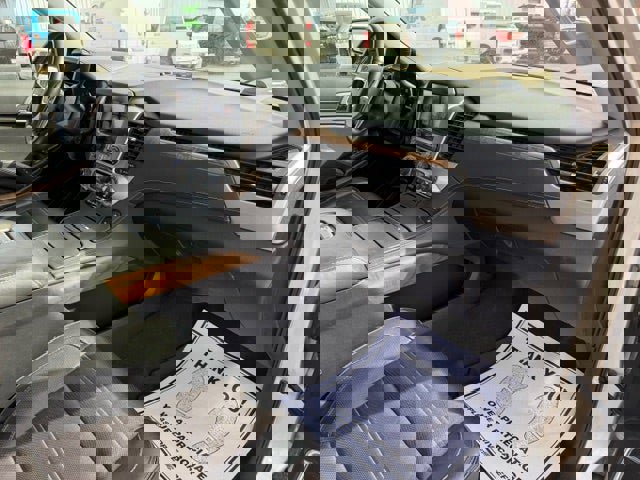 Used 2020 GMC Yukon XL Denali w/ Open Road Package image 24