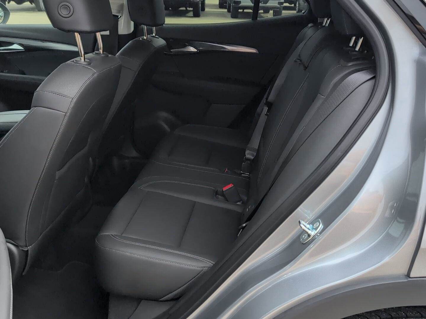 Used 2025 Buick Envision Preferred image 13