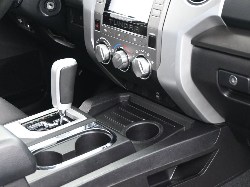 Used 2014 Toyota Tundra SR5 w/ SR5 Upgrade Package image 30