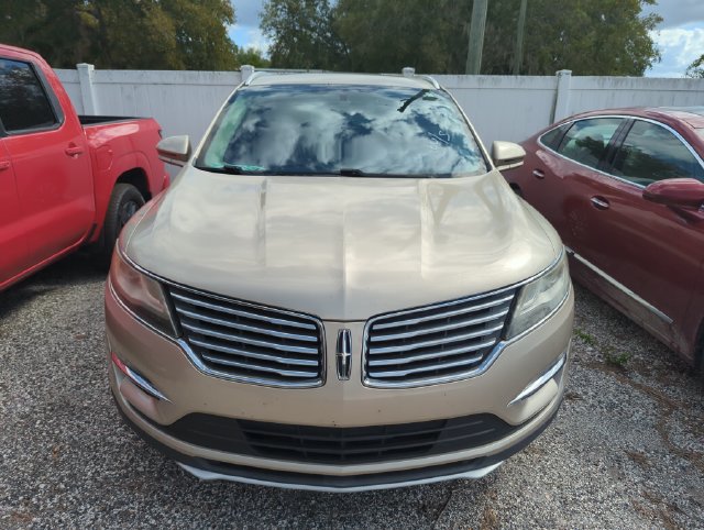 Used 2017 Lincoln MKC Reserve FWD image 3
