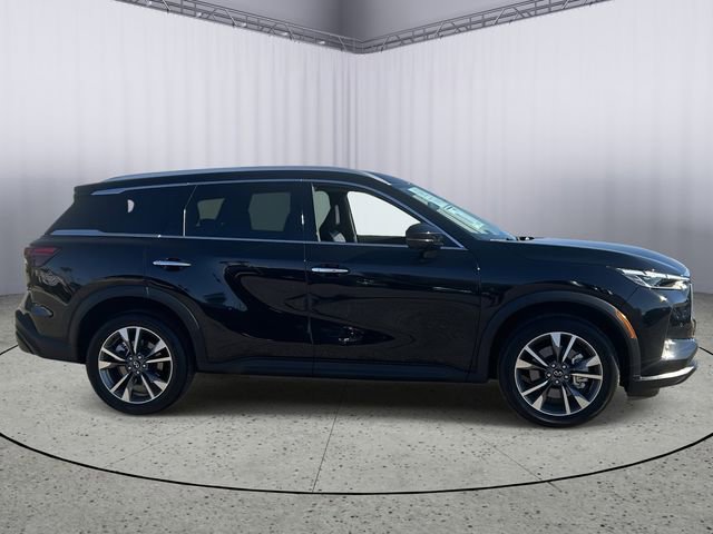 Certified 2025 INFINITI QX60 Luxe w/ Vision Package AWD/4WD image 6
