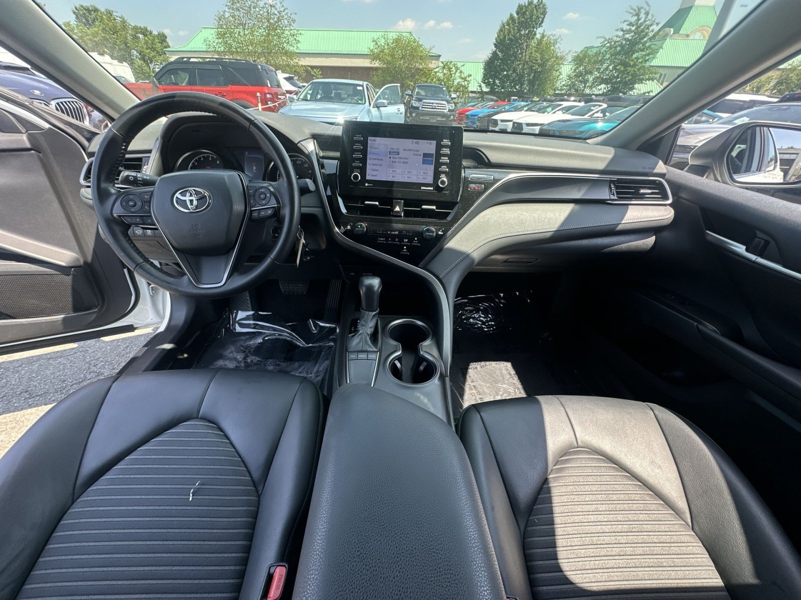 Used 2024 Toyota Camry SE FWD image 30