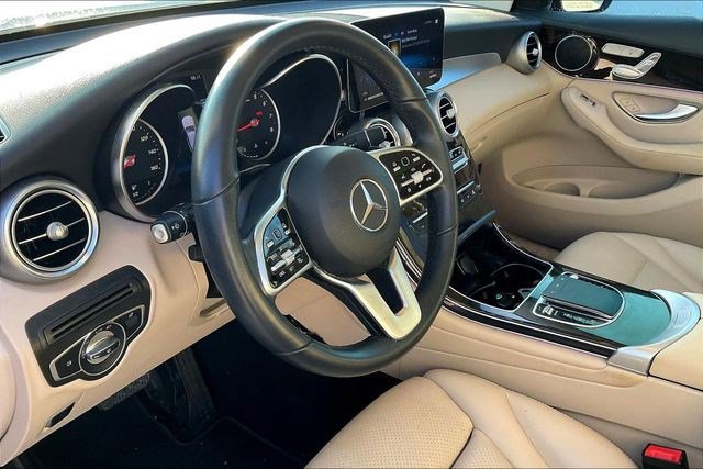 Used 2022 Mercedes-Benz GLC 300 4MATIC image 7