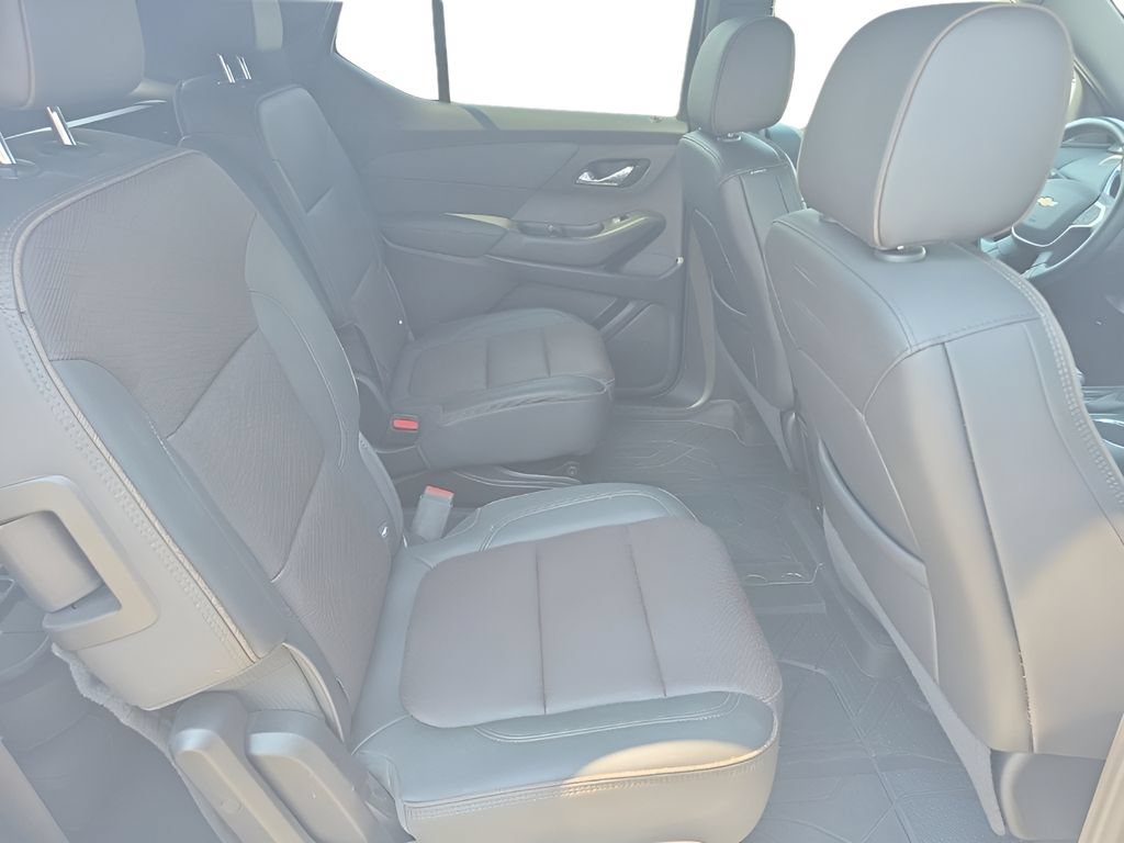Used 2023 Chevrolet Traverse High Country w/ LPO, Floor Liner Package AWD/4WD image 18