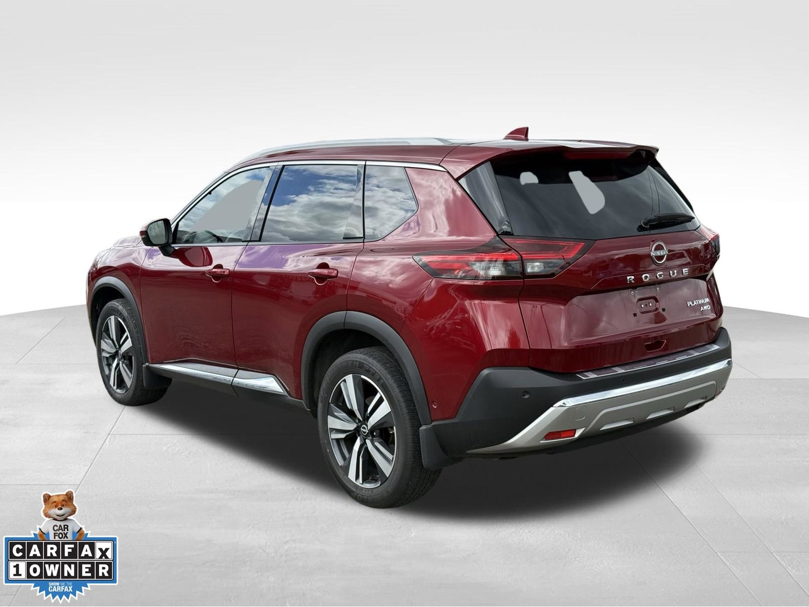 Used 2023 Nissan Rogue Platinum AWD/4WD image 3