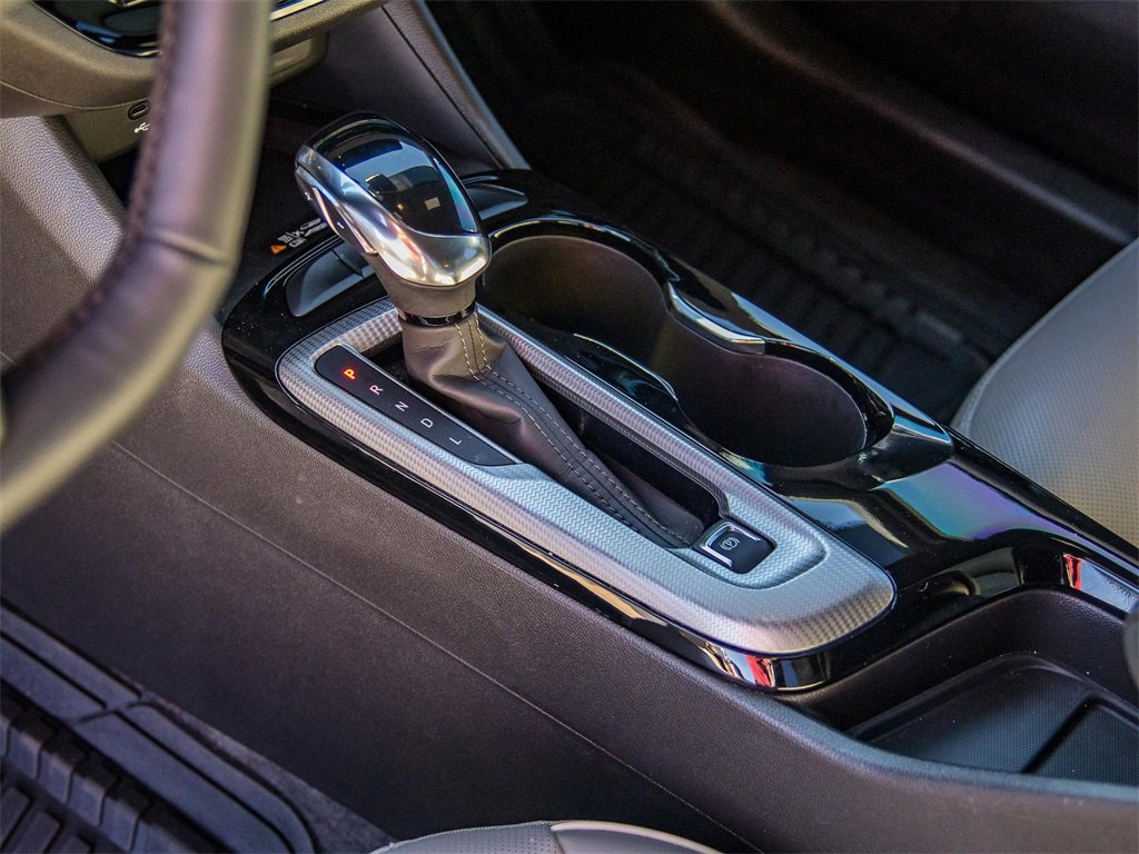 Certified 2025 Buick Envista Avenir image 30