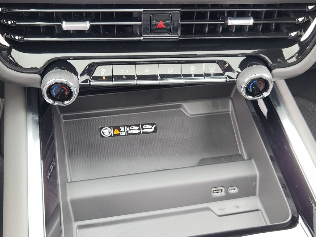 New 2026 Chevrolet Tahoe RST w/ Comfort Package AWD/4WD image 17