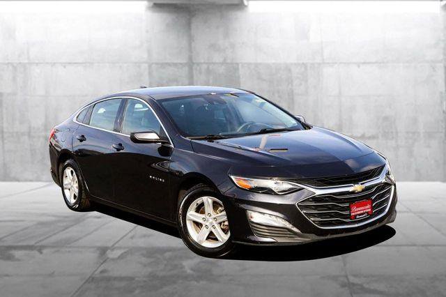 Used 2023 Chevrolet Malibu LT image 2