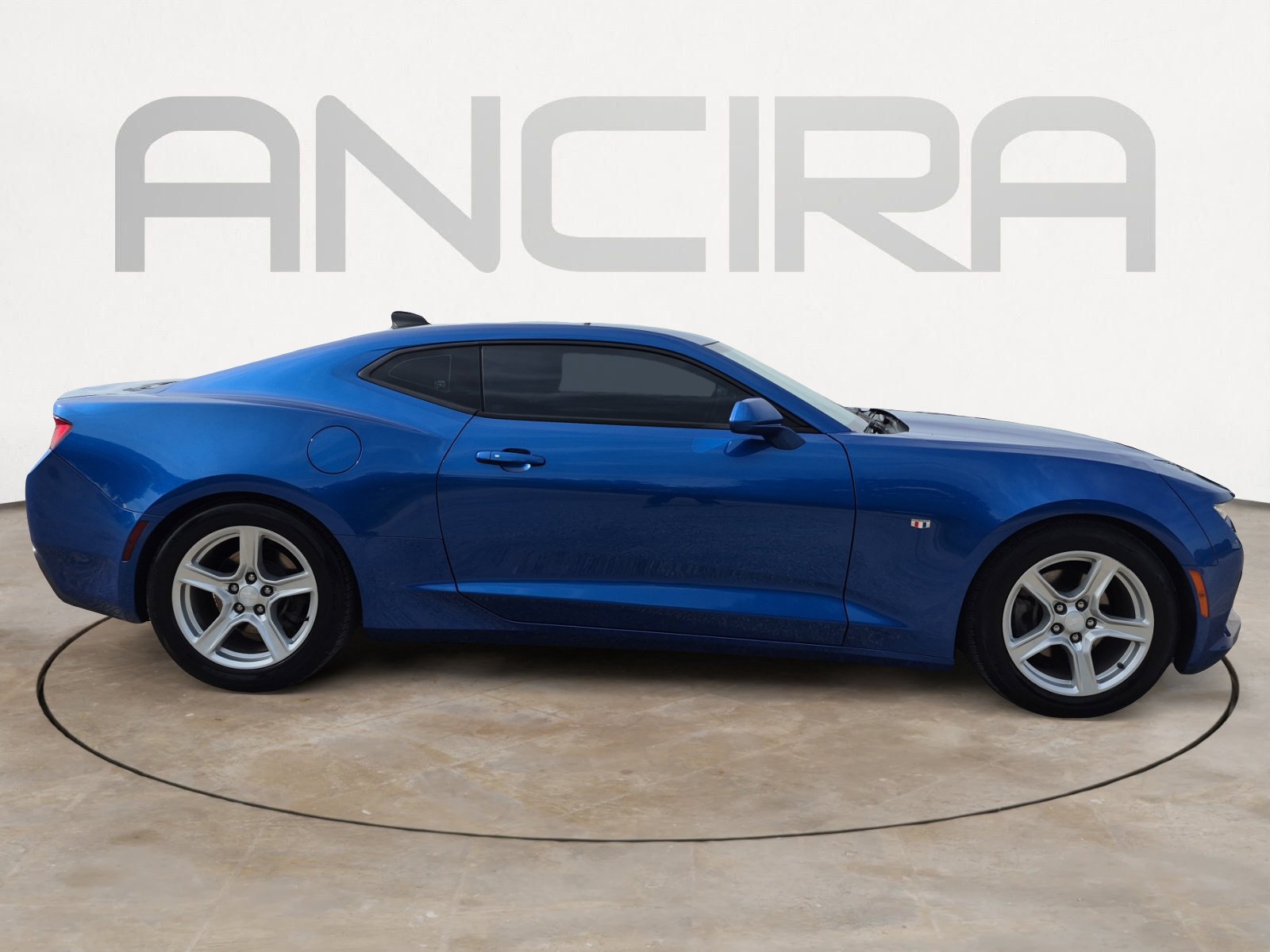 Used 2018 Chevrolet Camaro LT w/ Technology Package RWD image 11