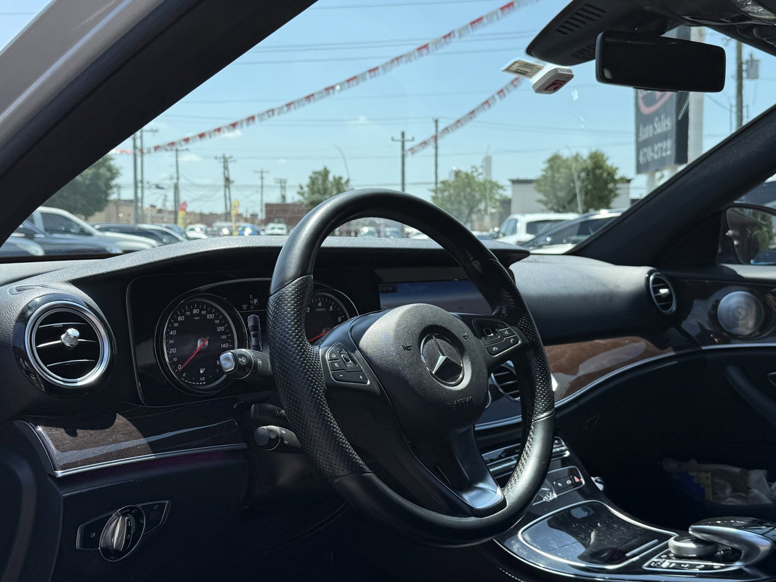 Used 2017 Mercedes-Benz E 300 4MATIC image 13