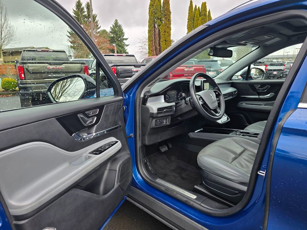 Used 2020 Lincoln Corsair FWD w/ Premium Package image 18