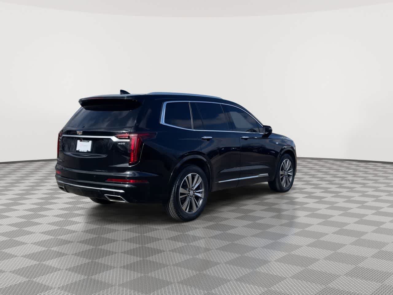 Used 2021 Cadillac XT6 Premium Luxury w/ LPO, Floor Liner Package image 8