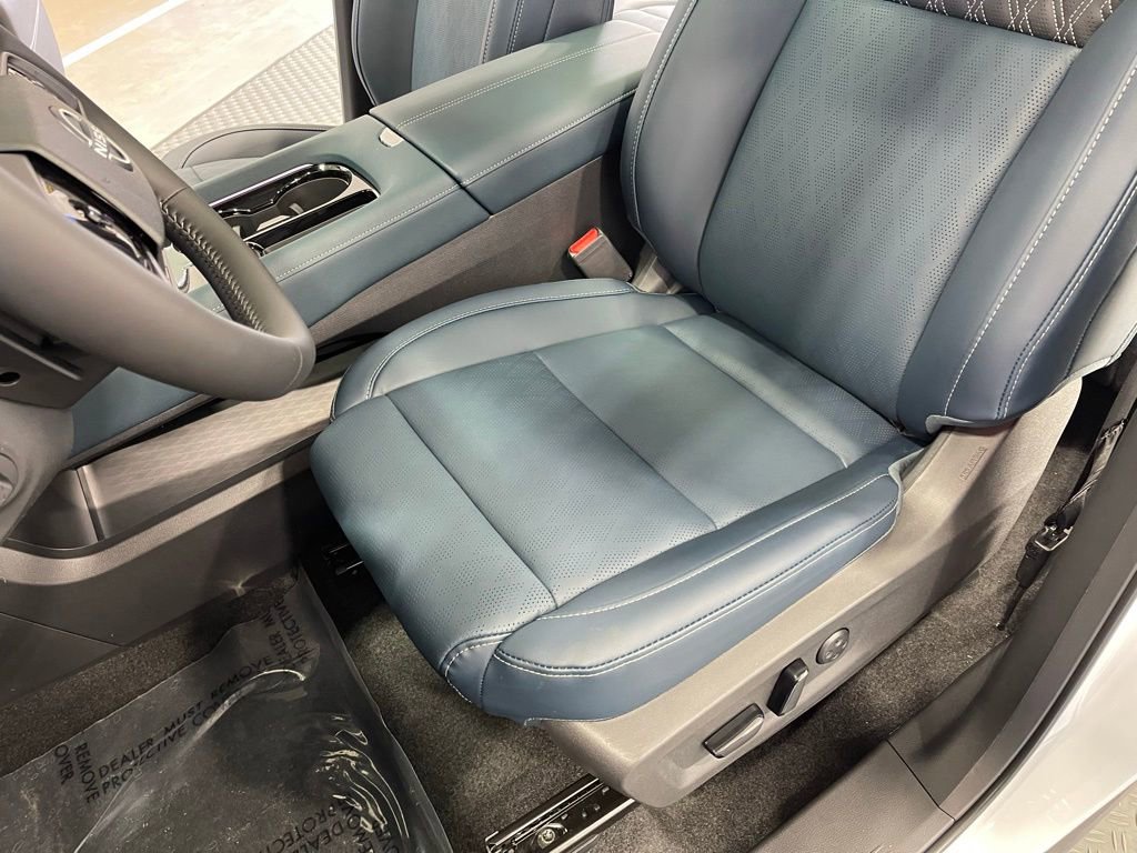New 2026 Nissan Murano Platinum w/ Cargo Package AWD/4WD image 15