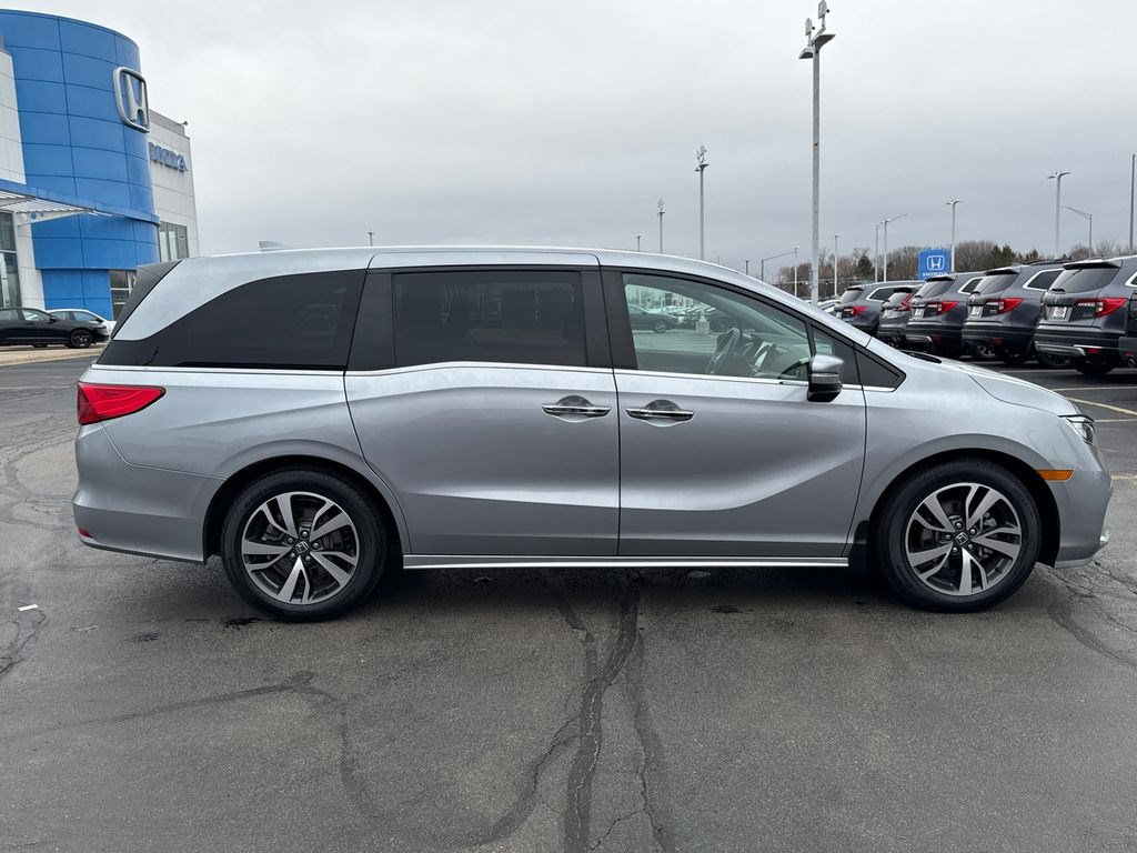Certified 2023 Honda Odyssey Touring image 12