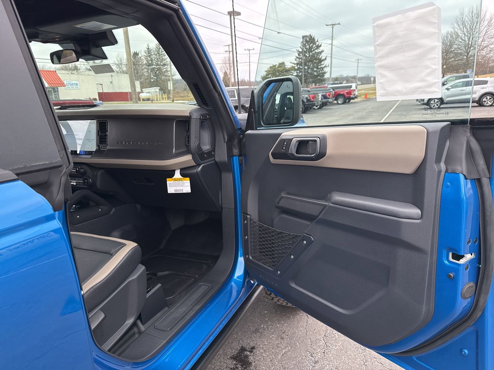 New 2025 Ford Bronco Big Bend w/ Black Diamond Package AWD/4WD image 29