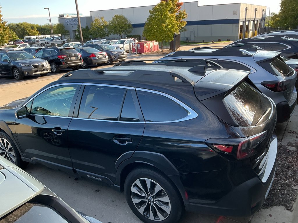 Certified 2023 Subaru Outback Limited AWD/4WD image 5