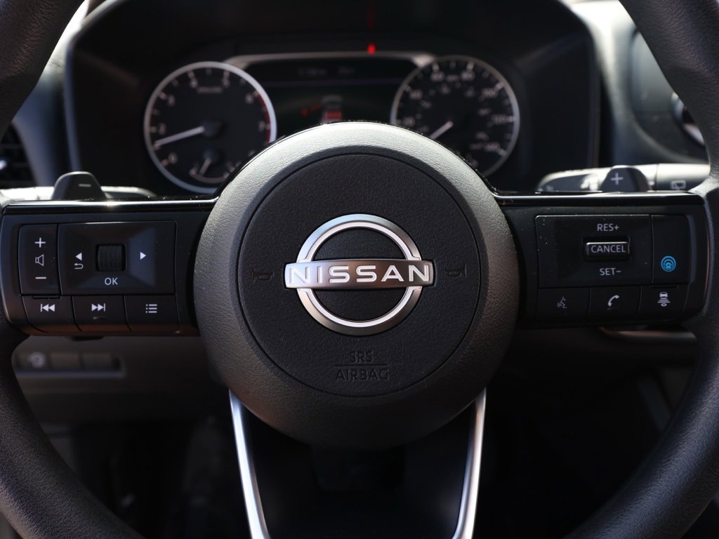 Used 2023 Nissan Rogue SV image 25