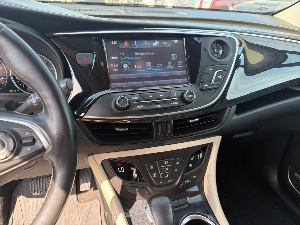Used 2018 Buick Envision Premium w/ Driver Confidence Package AWD/4WD image 19