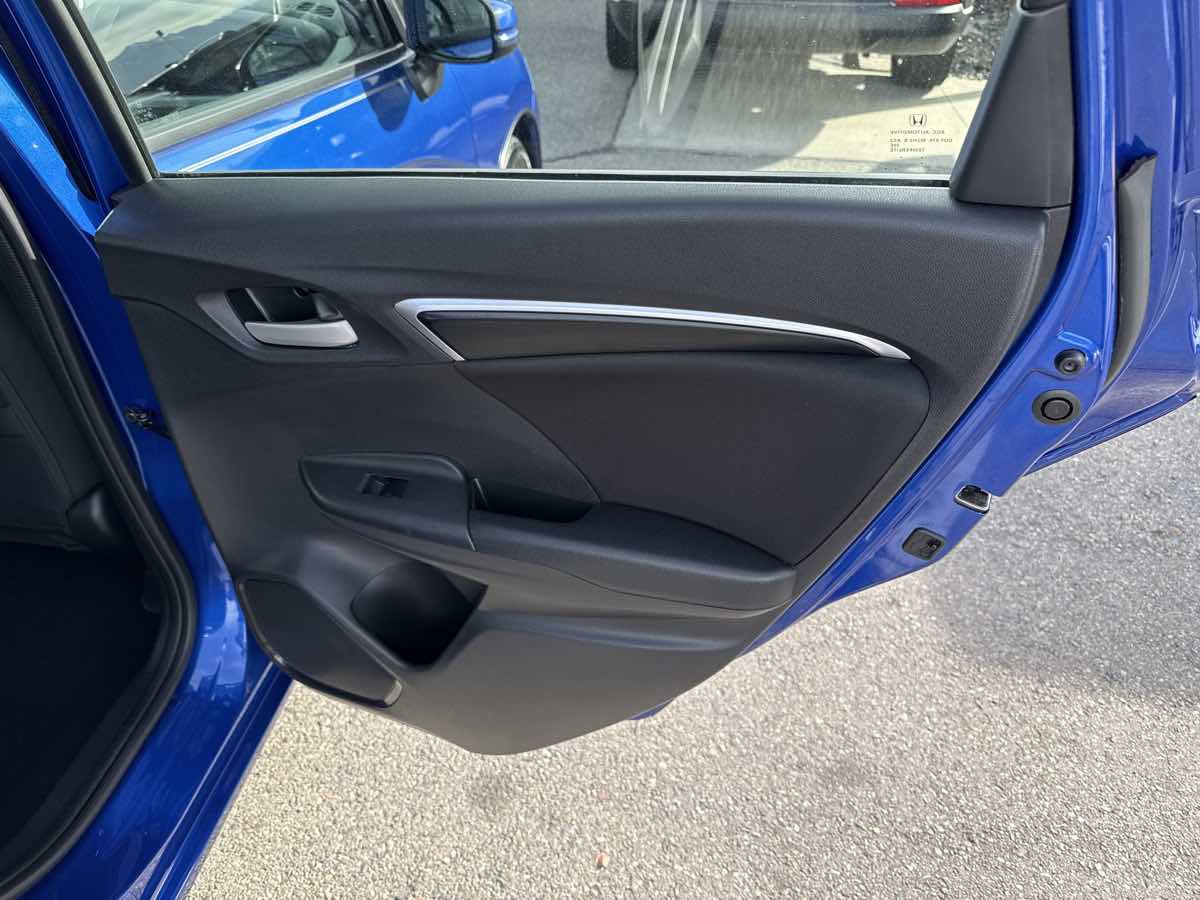 Used 2017 Honda Fit LX image 18