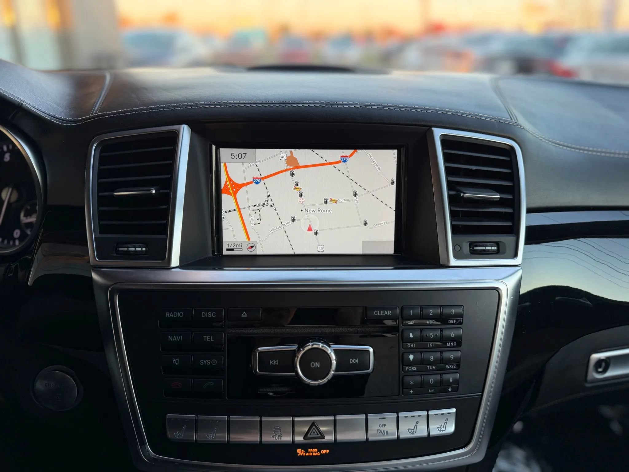 Used 2015 Mercedes-Benz GL 550 4MATIC image 24
