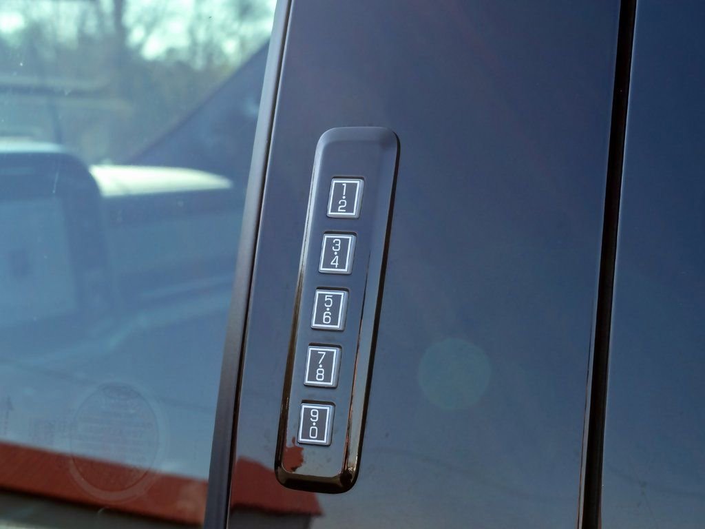 Used 2024 Ford F150 Platinum image 11