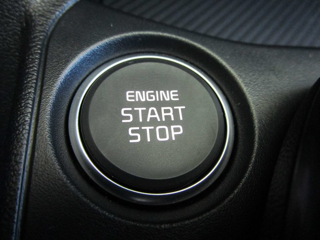 Used 2025 Kia K4 FWD image 36
