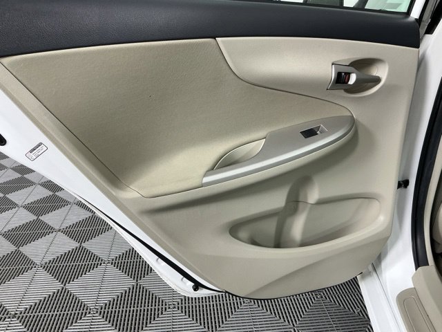 Used 2011 Toyota Corolla LE FWD image 9
