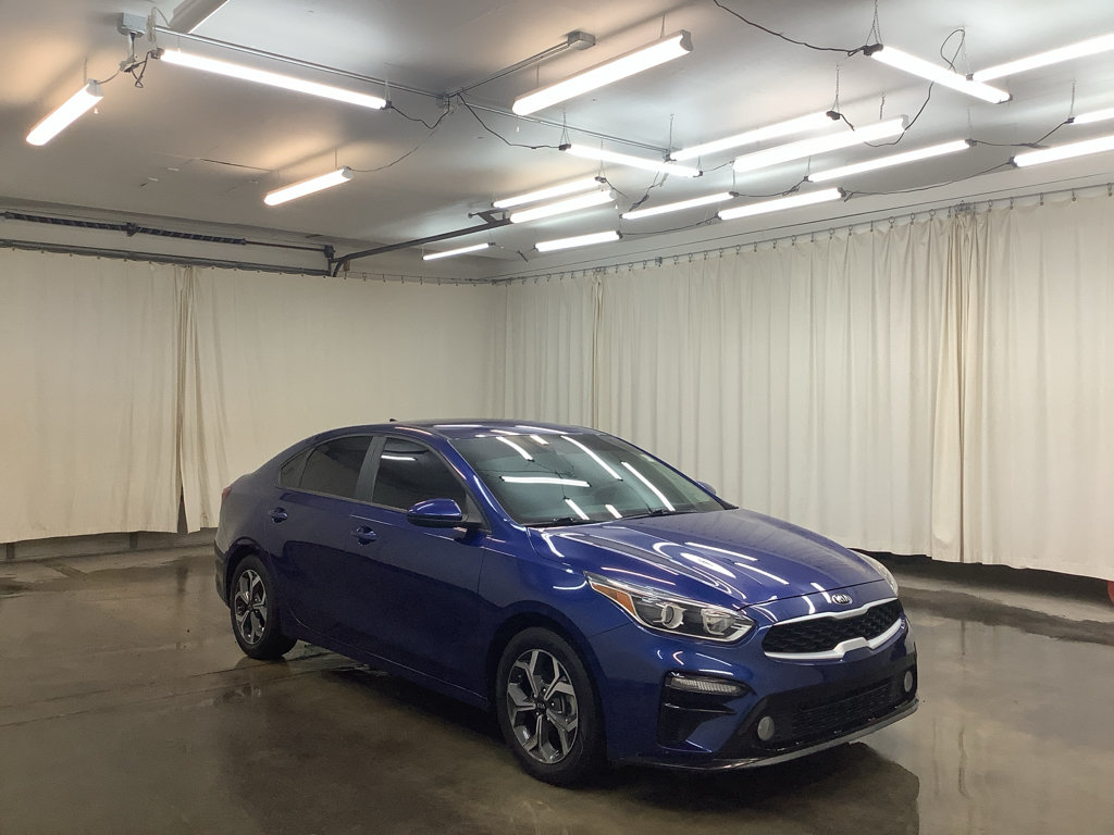Used 2020 Kia Forte LXS FWD image 4