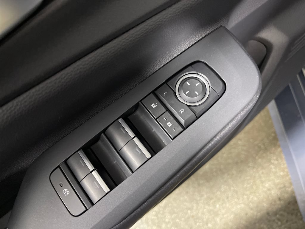 Used 2023 Toyota Prius Prime FWD image 18