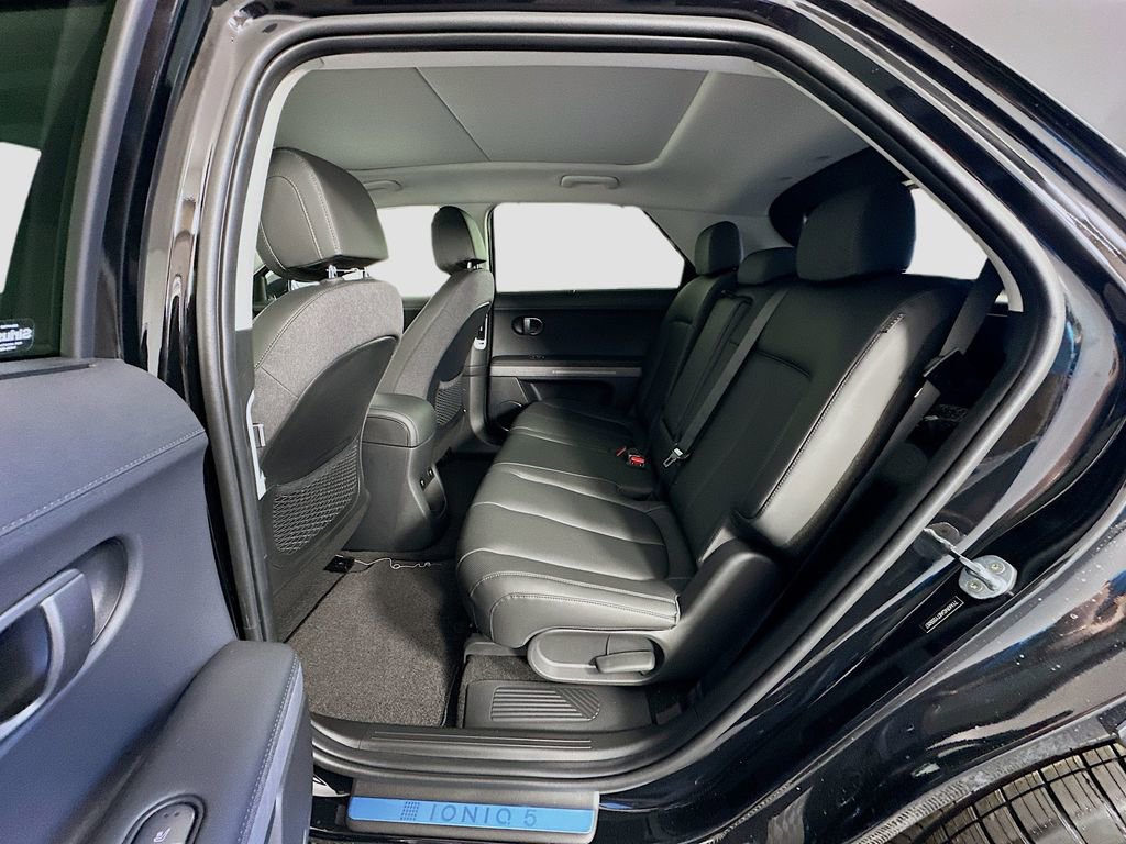 New 2026 Hyundai Ioniq 5 Limited image 17
