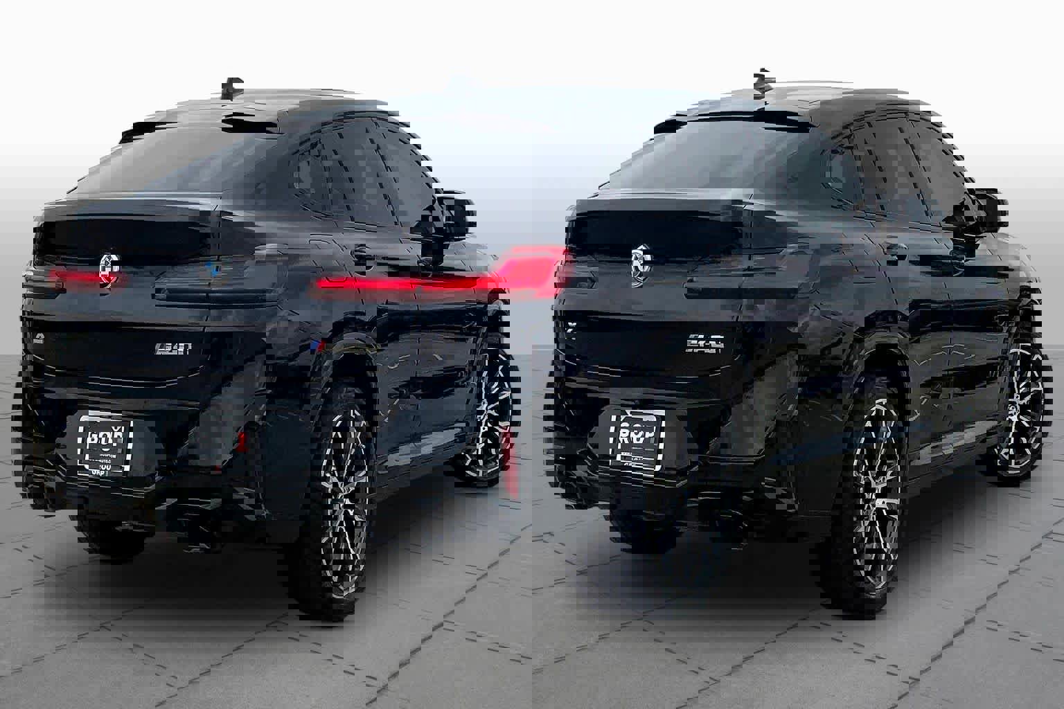 Used 2023 BMW X4 M40i w/ Premium Package image 12