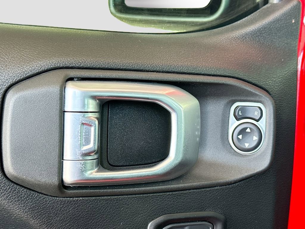 Used 2021 Jeep Wrangler Rubicon AWD/4WD image 19