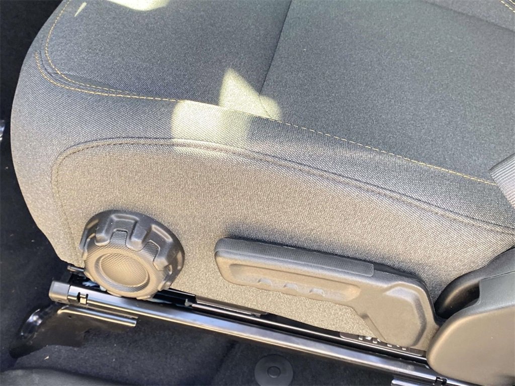 New 2025 Jeep Gladiator Sport image 15