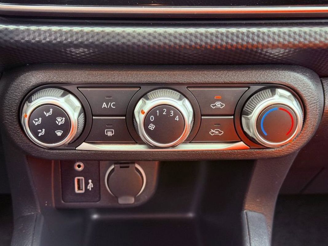 Used 2021 Nissan Kicks S image 34