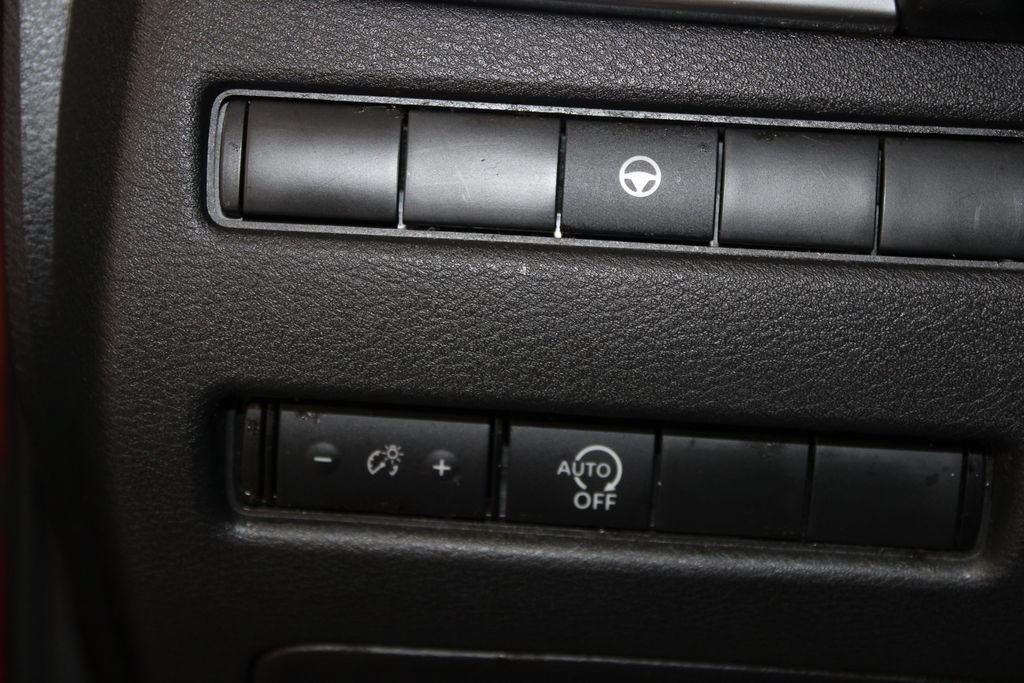 Used 2023 Nissan Rogue SV AWD/4WD image 44