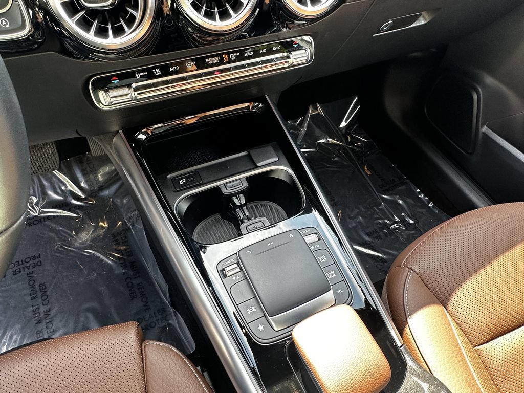 Certified 2022 Mercedes-Benz GLA 250 image 32