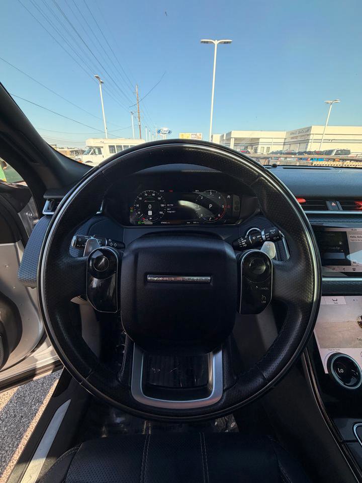 Used 2018 Land Rover Range Rover Velar R-Dynamic SE AWD/4WD image 34