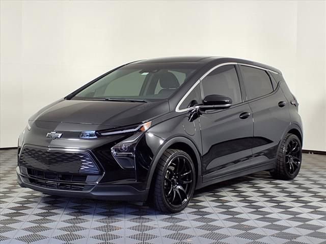 Used 2022 Chevrolet Bolt LT w/ Infotainment Package FWD image 3