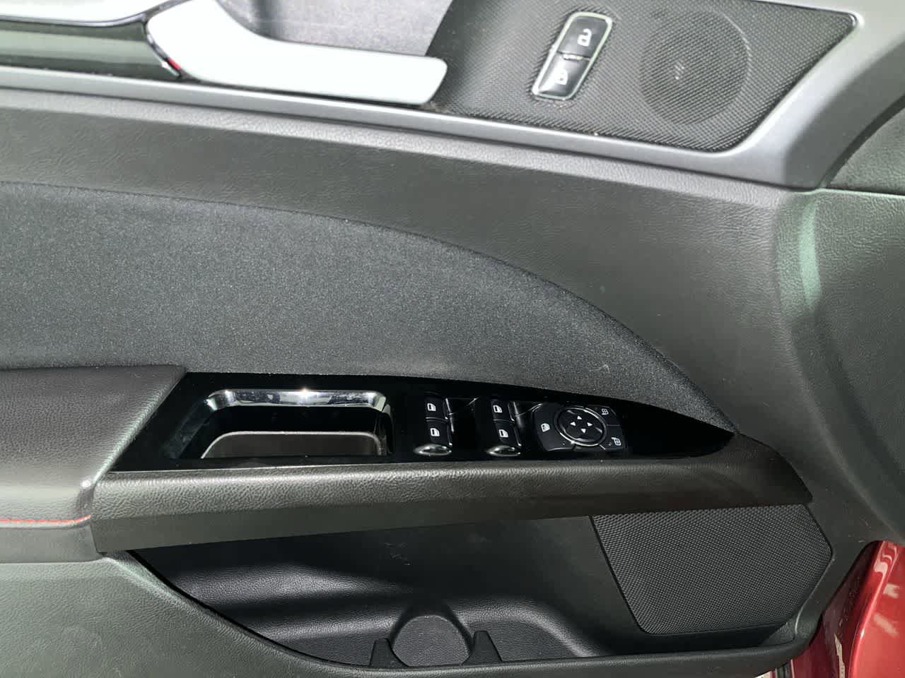 Used 2014 Ford Fusion SE FWD image 13