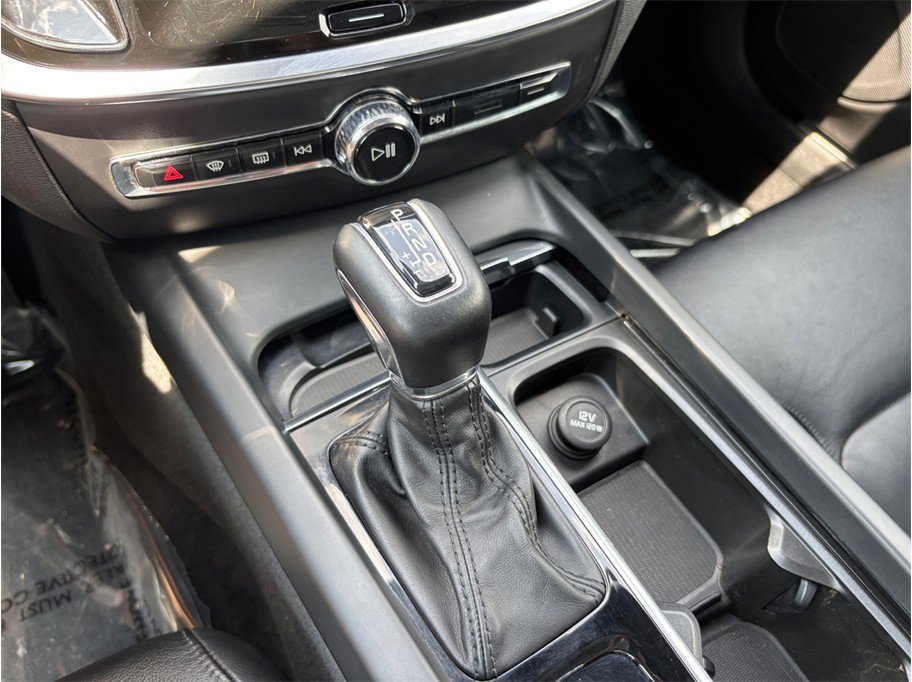 Used 2019 Volvo S60 T6 Momentum AWD/4WD image 35